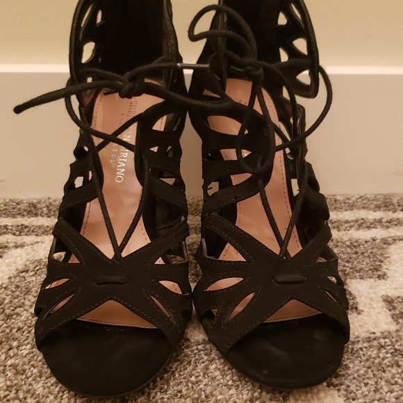 Black Velvet Heels Size 7 - Picture 3 of 6